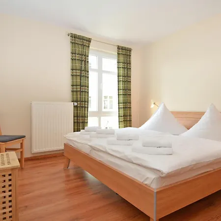 Seerose - 04 * Sellin (Rugen)